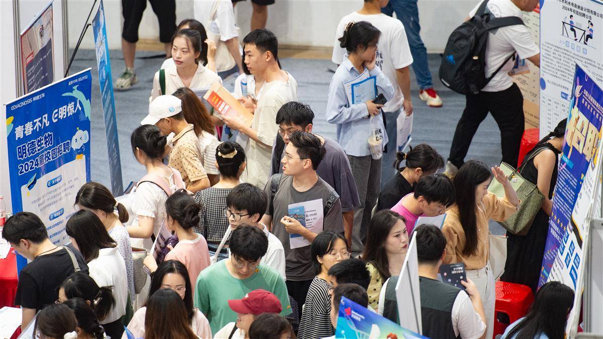 棋牌金花游戏官网